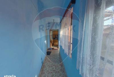 Casă cu 5 camere cu Teren 583 Mp în Sud