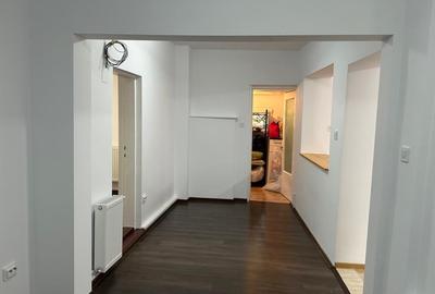 Casă cu 3 camere cu Teren 148 Mp în Fundeni