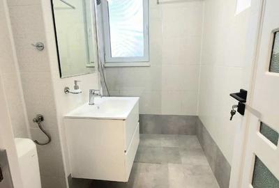 Apartament cu 2 camere decomandat în Cornișa