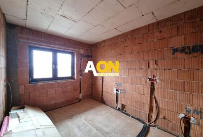 Duplex cu 4 camere cu Canalizare în Micești - 5