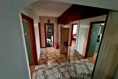 Apartament cu 3 camere decomandat în Nicolina - 3