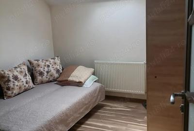 Casă cu 6 camere cu Teren 1056 Mp în Central - 1