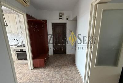 Apartament cu 3 camere decomandat în P-ța Mihai Viteazu
