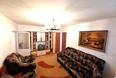 Apartament cu 2 camere semidecomandat în Obor
