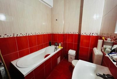 Apartament cu 2 camere decomandat în UTA - 1
