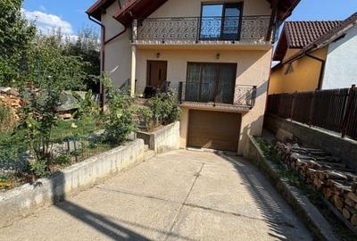 Casă individuală cu 4 camere cu Canalizare în Exterior Nord