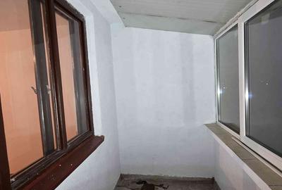 Apartament cu 2 camere semidecomandat în Central - 3