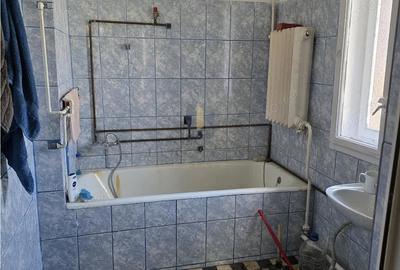 Casă cu Teren 3748 Mp în Nădrag