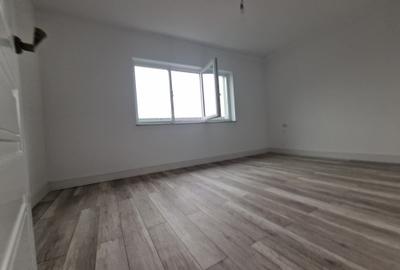Casă individuală cu 4 camere cu Canalizare în Holboca - 10