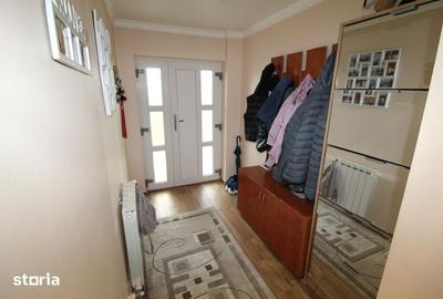 Casă cu 5 camere cu Teren 1413 Mp în Central - 10
