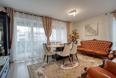 Apartament cu 3 camere decomandat, mobilat în Tractorul