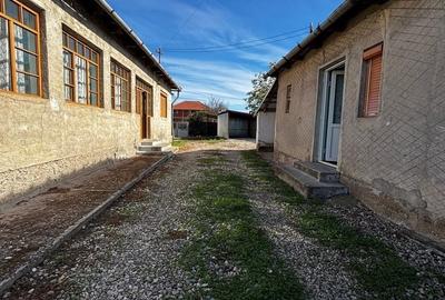 Casă cu 3 camere în Central