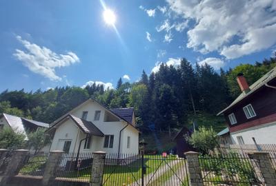 Casă cu 5 camere cu Garaj în Izvoru Muntelui - 2
