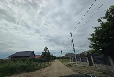 Teren în Lazu - 2