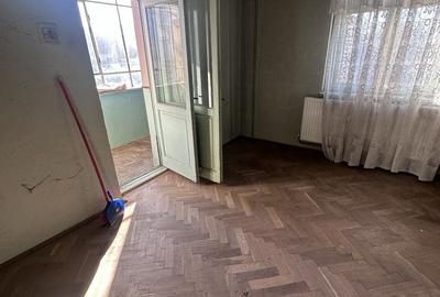 Apartament cu 2 camere decomandat în Central - 2