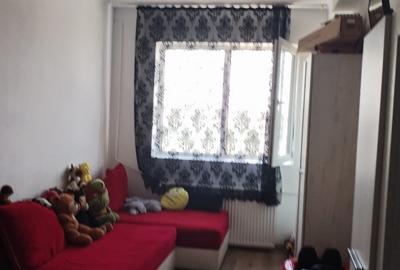 Apartament cu 3 camere decomandat în Aurel Vlaicu - 1