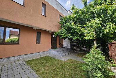 Duplex cu 4 camere cu Teren 172 Mp în Zăvoi - 2