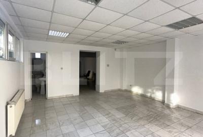 Spațiu comercial, de 70 mp, în Hunedoara