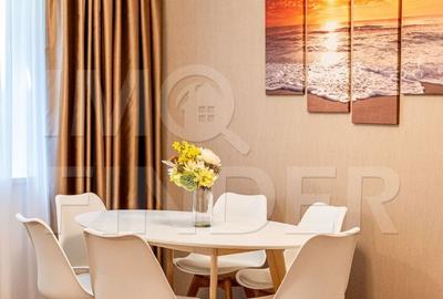 Apartament cu 5 camere în Plopilor
