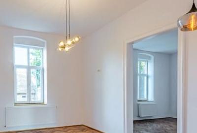Apartament cu 3 camere în Spitalul Județean