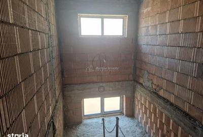 Casă cu Teren 1000 Mp în Central - 13