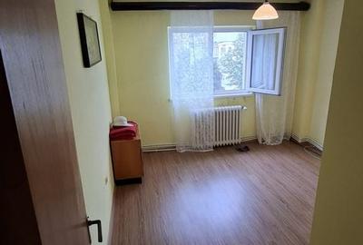 Apartament cu 3 camere decomandat în Central - 8