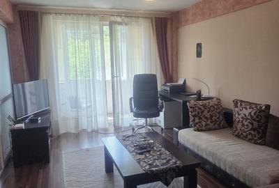 Apartament cu 3 camere decomandat în Tudor Vladimirescu