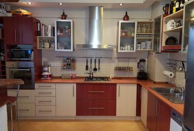 Apartament cu 4 camere decomandat, mobilat în Zorilor - 3