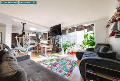Apartament cu 3 camere semidecomandat, mobilat în Gherla
