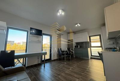 Apartament cu 3 camere semidecomandat, mobilat în Borhanci