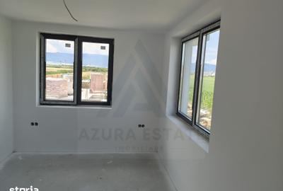 Casă cu 4 camere cu Teren 310 Mp în Cristian