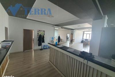Spațiu comercial, de 304 mp, în Central