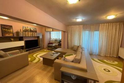 Apartament cu 3 camere, mobilat în Victoriei