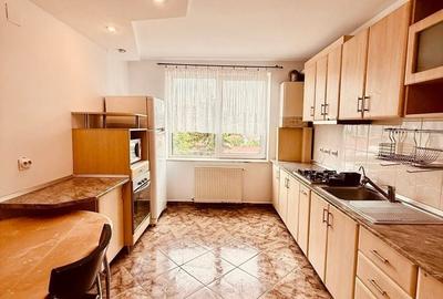 Apartament cu 3 camere decomandat în 7 Noiembrie - 4