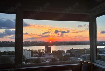 Apartament cu 3 camere decomandat, mobilat în Faleza Nord