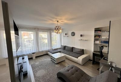 Apartament cu 2 camere decomandat, mobilat în Europa