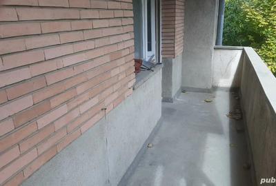 Apartament cu 4 camere decomandat în Central - 2