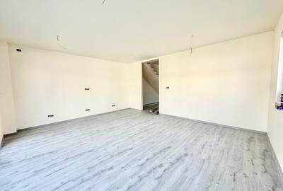 Duplex cu 4 camere cu Canalizare în Moșnița Nouă - 5