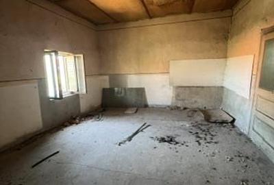 Casă cu 8 camere cu Teren 250 Mp în Măgești - 11