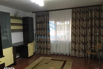Garsonieră decomandată în Vitan