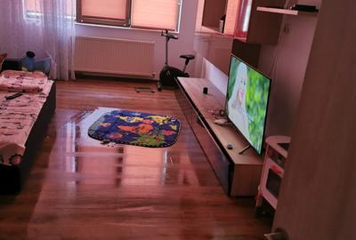 Apartament cu 2 camere decomandat, mobilat în Palazu Mare - 2