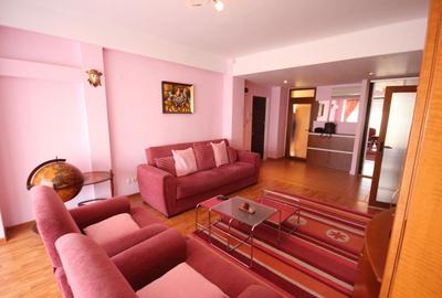 Apartament cu 4 camere decomandat, mobilat în Aradului