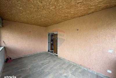 Casă cu 5 camere cu Teren 3960 Mp în Milcovul - 17