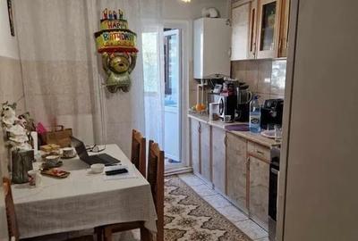Apartament cu 3 camere decomandat, mobilat în Dacia - 2