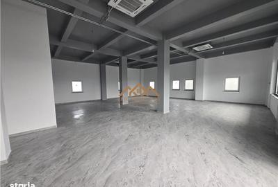 Spațiu comercial, de 150 mp, în Central
