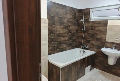 Casă cu 5 camere cu Teren 400 Mp în Europa