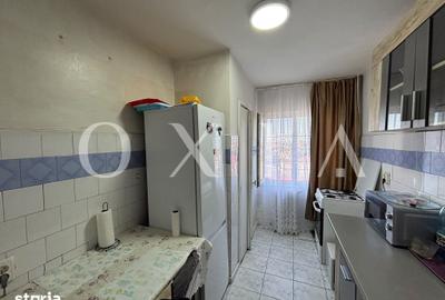 Apartament cu 3 camere semidecomandat în Circumvalațiunii