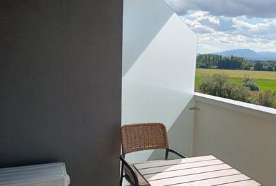 Apartament cu 2 camere semidecomandat în Tractorul