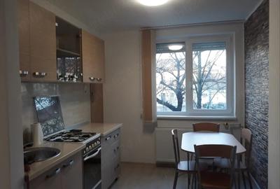 Apartament cu 2 camere decomandat în Central - 1