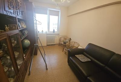 Apartament cu 3 camere decomandat în Tineretului - 5